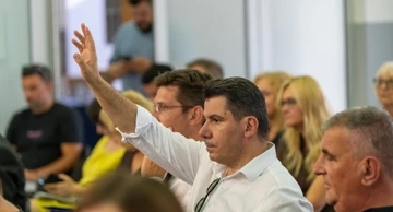 Sjednica Odbora za zaštitu okoliša i prirode koja se održavala jučer u Gospiću naglo je prekinuta